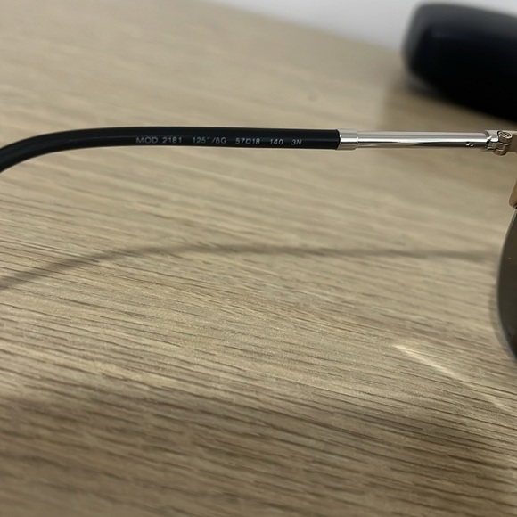 COPY - Versace Mirror Aviator Sunglasses - Picture 4 of 5